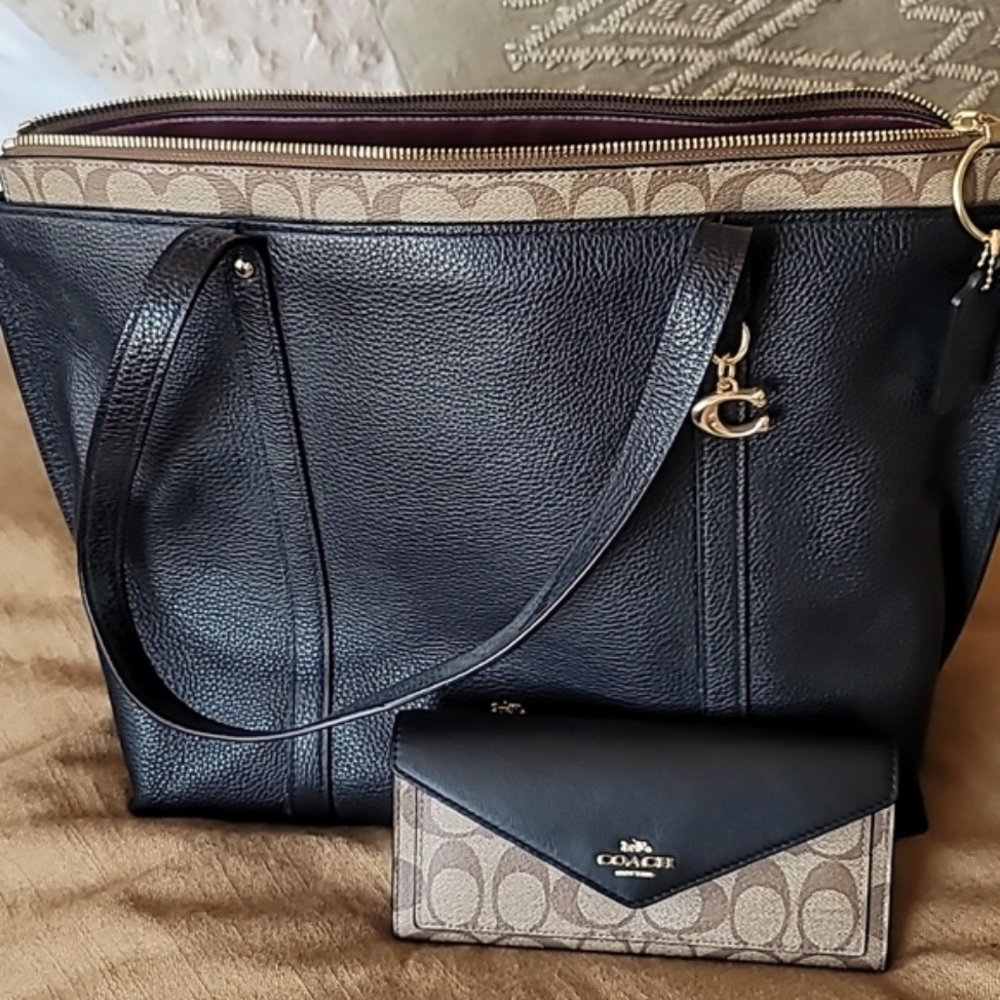 NWT black Coach Tote with matching wallet. Never used.